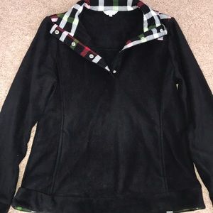 Crown and Ivy pullover